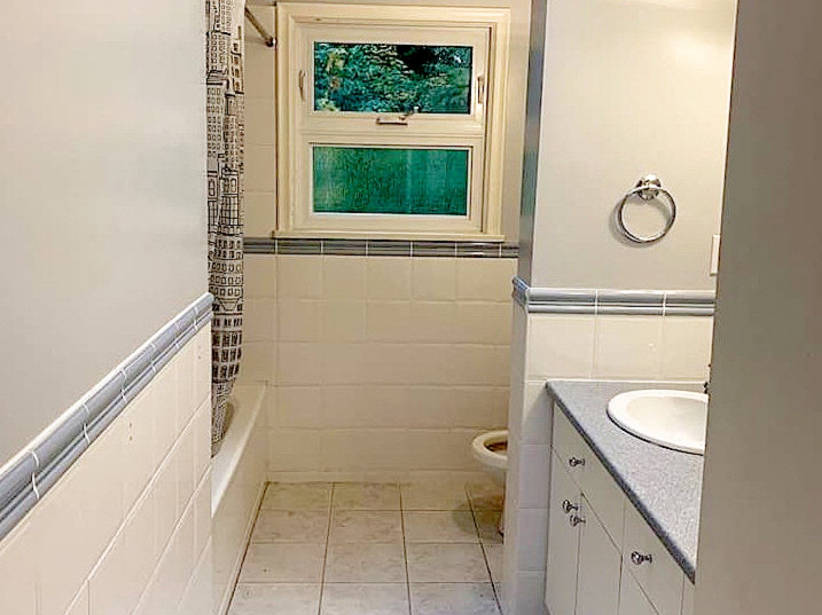 Room in House for Rent - 753 Blythwood Dr, North Vancouver District, BC 4
